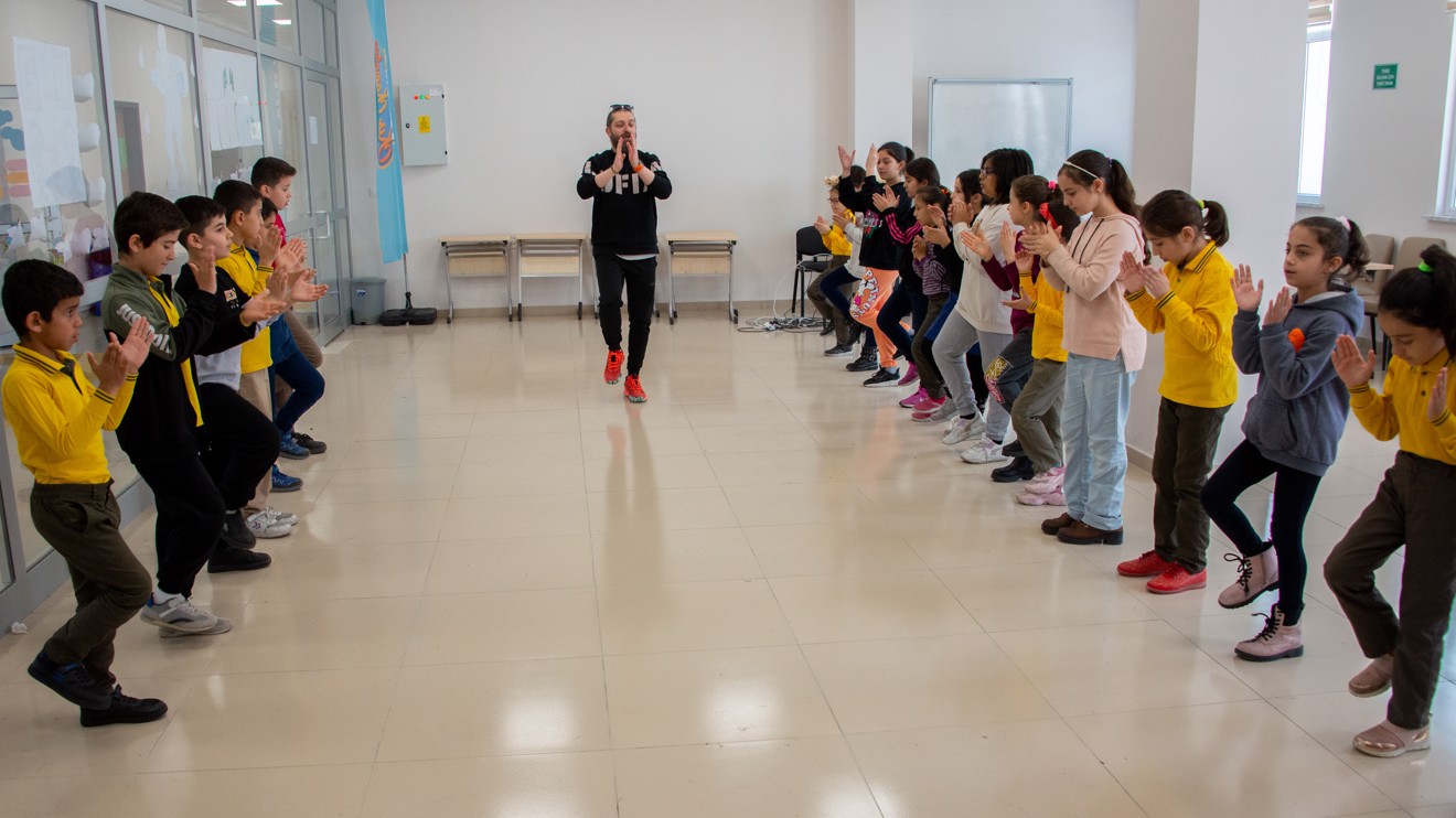 Selçuk Üniversitesi, afetzede çocuklar için birçok etkinlik düzenliyor